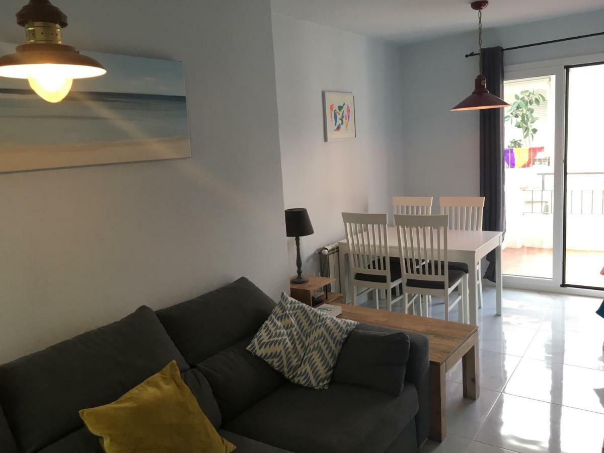 2 Bedroom Apartment In The Old Town, Close To The Beach L' Escala Dış mekan fotoğraf